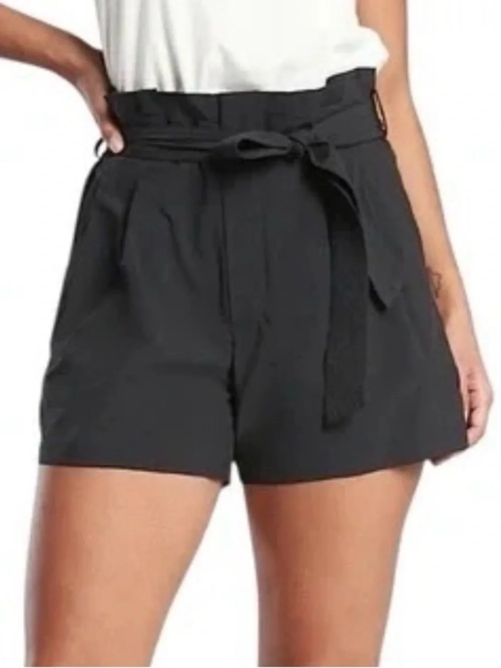 Athleta Skyline ii Black Paperbag Shorts with Tie Belt Size 10
